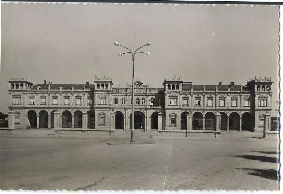Estación de ferrocarril