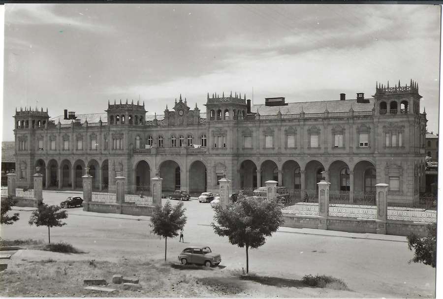 Estación de ferrocarril