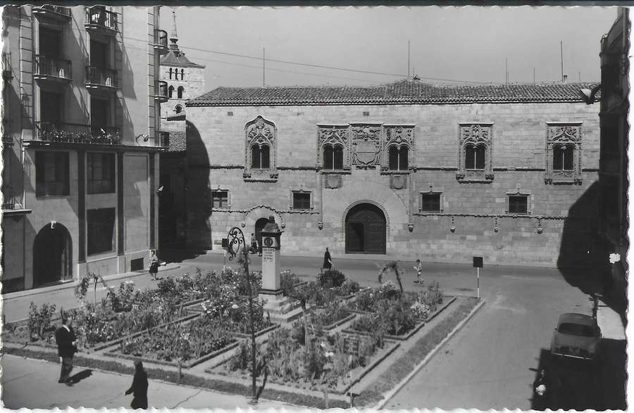 Palacio de los Momos