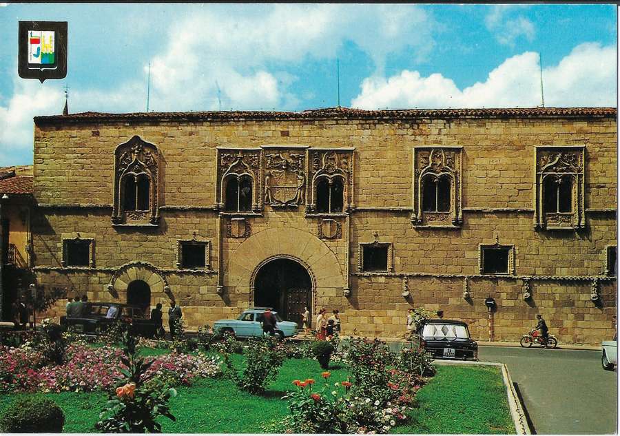 Palacio de los Momos