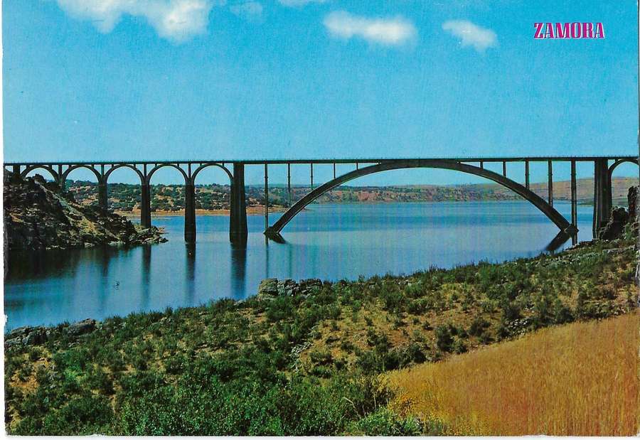 Viaducto sobre el Esla