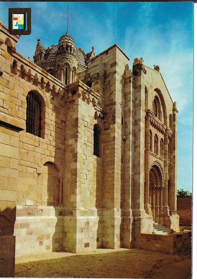 Catedral. Puerta del Obispo